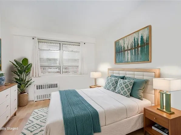 2928 West 5th Street image 16 of 20