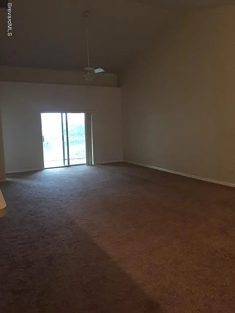 3 bed, 2.0 bath, 1781 sqft, $1,875 — Photo 2