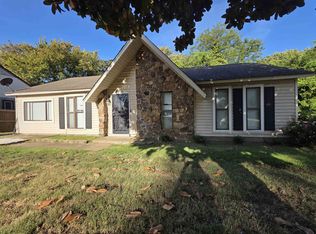 3308 Spring Shadow Dr, Memphis, TN 38118