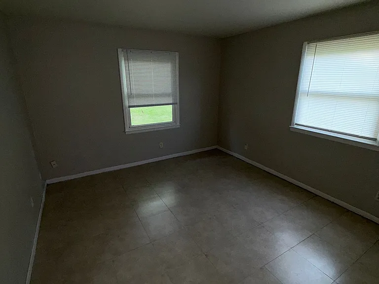 2825 N Ohenry Blvd #C — Photo 2