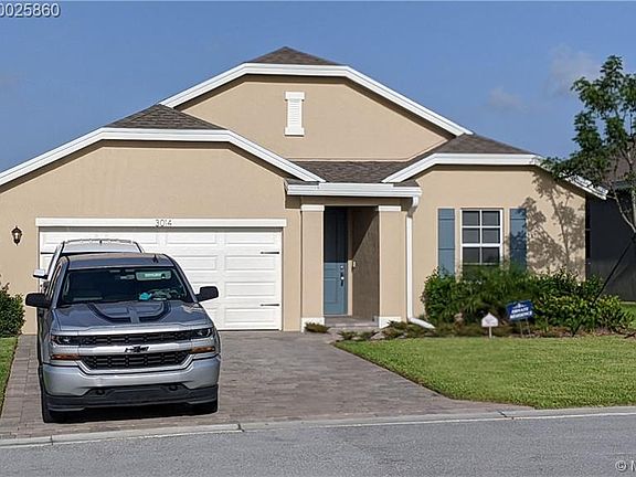 2nd image of 3014 NE Skyview Ln