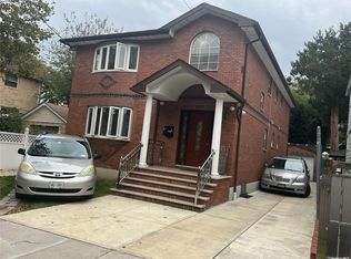 15912 72nd Ave, Flushing, NY 11365