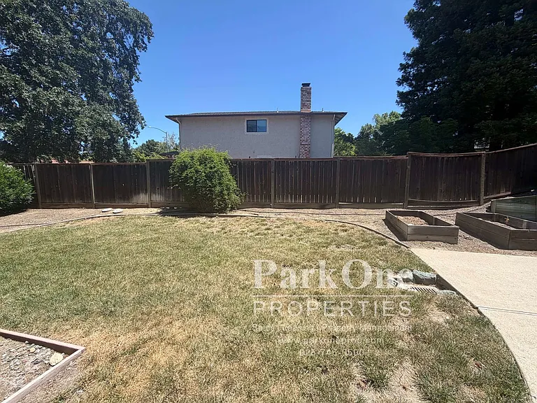 2848 Saint Joseph Dr — Photo 19