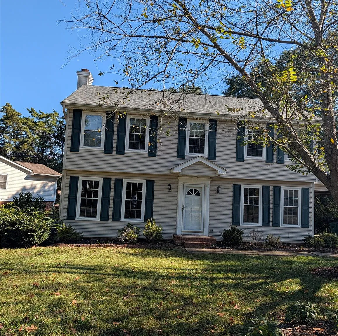 4 bed, 2.5 bath, 1980 sqft, $2,600 — Photo 2