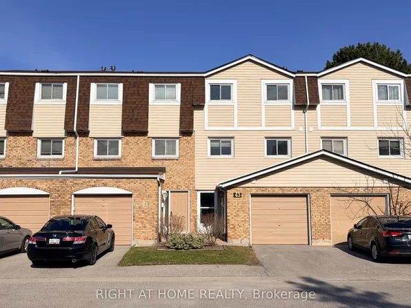 11 Harrisford St #43, Hamilton, ON L8K 6L7