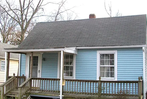 2115 Clarke St Photo 1
