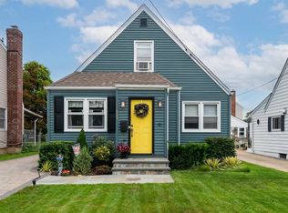 234 Fairfield Ave, Mineola, NY 11501