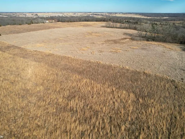 42nd St, Centerville, IA 52544