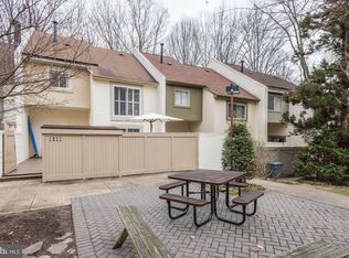 1511 Inlet Ct, Reston, VA 20190