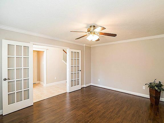 5th image of 1122 Blue Leaf Dr