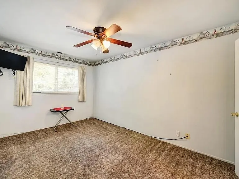 682 Adagio Way — Photo 8