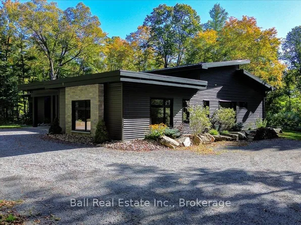 95 Woodland Rd, North Kawartha, ON K0L 1A0