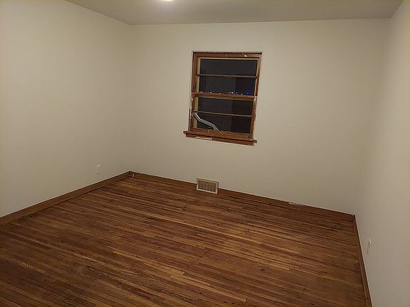 3rd image of 530 W Glass Ave