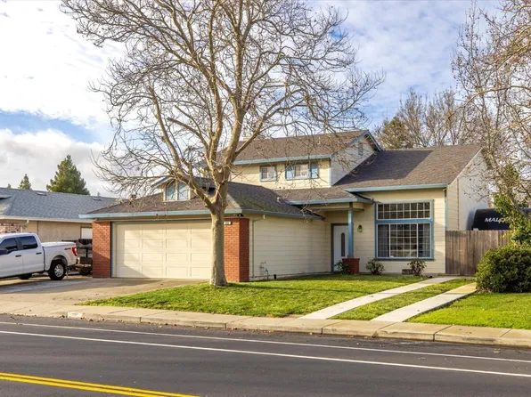 886 Youngsdale Drive, Vacaville, CA 95687