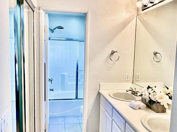 4th image of 11906 Cypress Canyon Rd Unit 1
