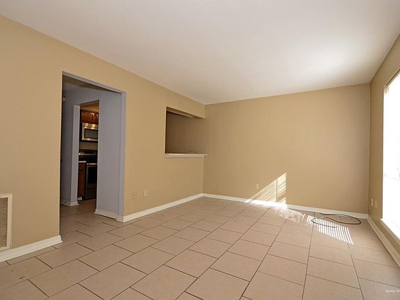 4th image of 5705 E Texas St APT 43