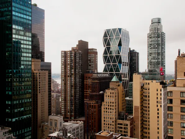 160 Central Park South 3410 image 9 of 9