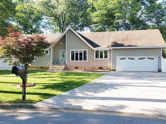 3rd image of 1220 Newmarket Dr
