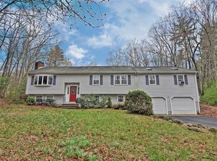 106 Northbridge Rd, Mendon, MA 01756
