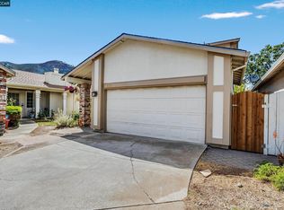535 Mount Dell Dr, Clayton, CA 94517