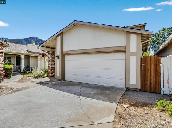 535 Mount Dell Dr, Clayton, CA 94517