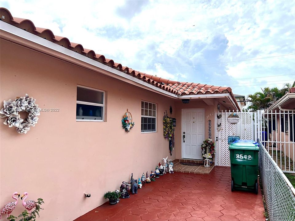 1st image of 3540 SW 24th St Unit 3542