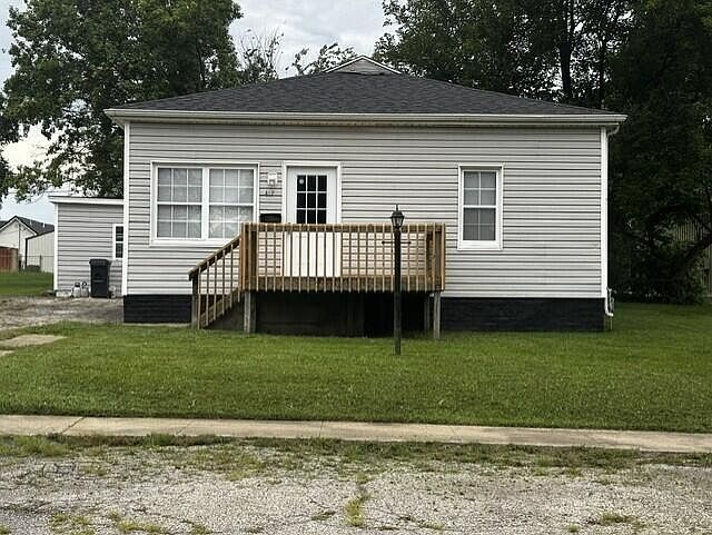 1st image of 417 Grand Ave