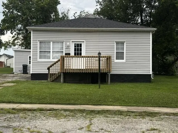 417 Grand Ave, Moberly, MO 65270