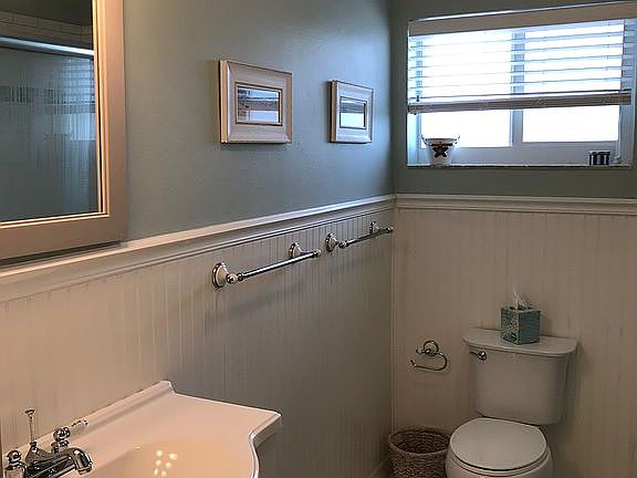 Upstairs bathroom