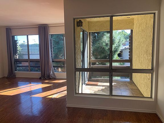 4th image of 6275 Canterbury Dr Unit 301