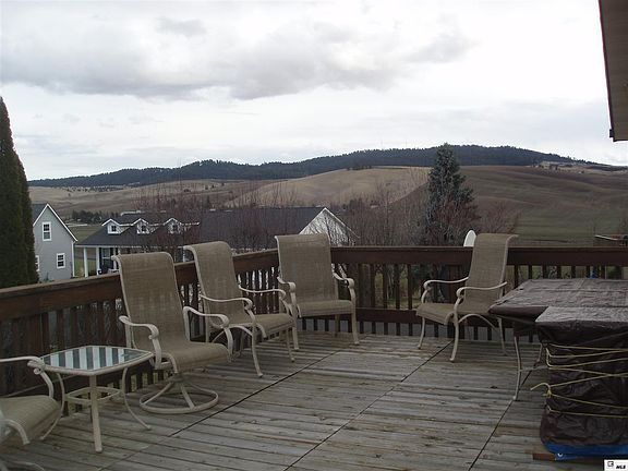 4th image of 858 Indian Hills Dr