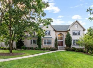 11 Alana Dr, Warren, NJ 07059