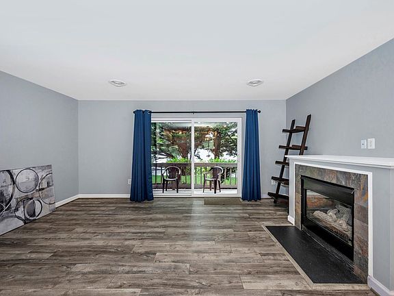 5th image of 10251 White Pelican Way