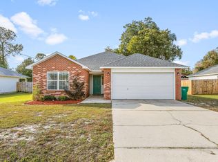 44 Kathleen Dr, Mary Esther, FL 32569