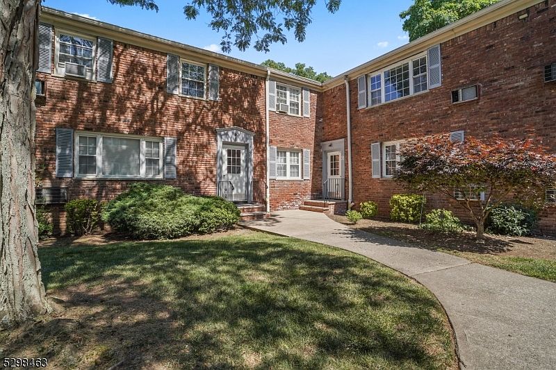 1st image of 31 Wedgewood #61