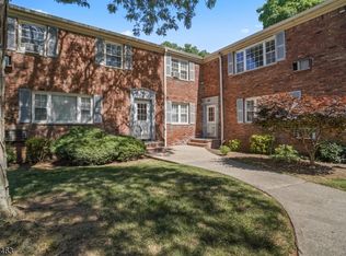 31 Wedgewood Dr APT 61, Verona, NJ 07044