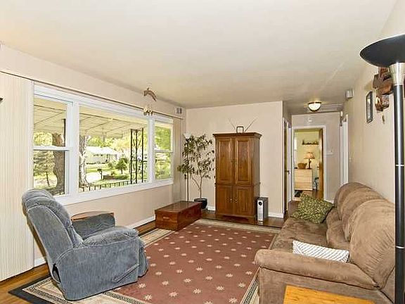 2nd image of 2622 Butterfield Dr