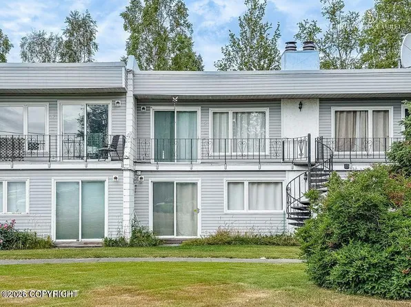 3333 Lakeshore Dr Unit 5, Anchorage, AK 99517