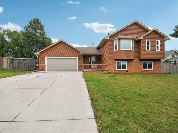 1540 Mississippi St, New Brighton, MN 55112