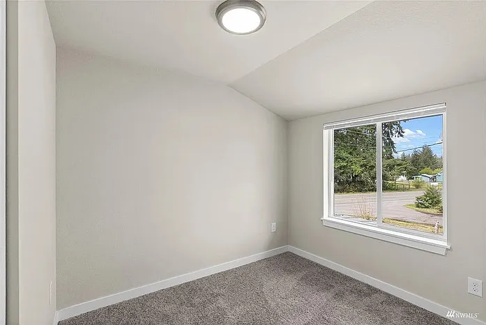 5110 Boston Harbor Rd NE — Photo 8