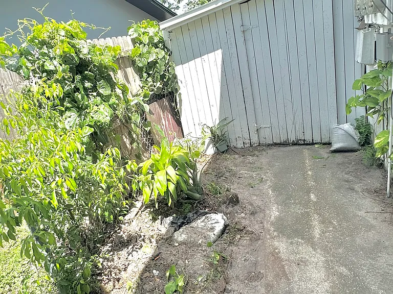 2169 Alicia Dr #A — Photo 43