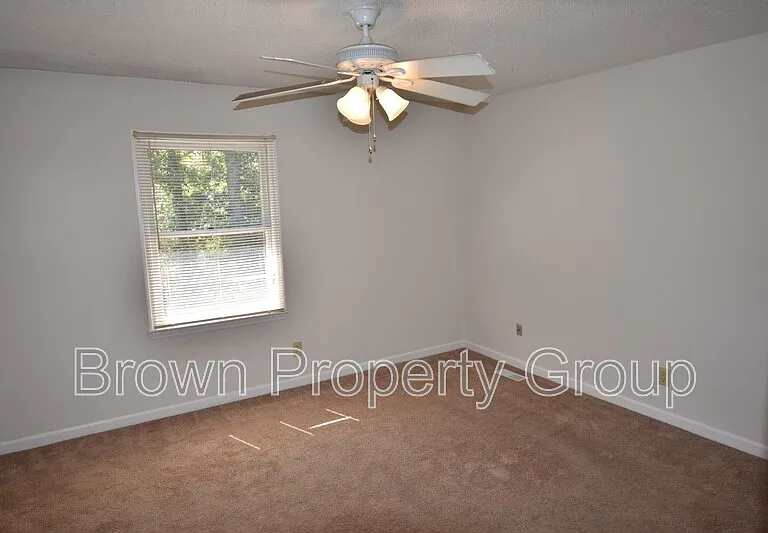 244 Wickford Ct #4 — Photo 8