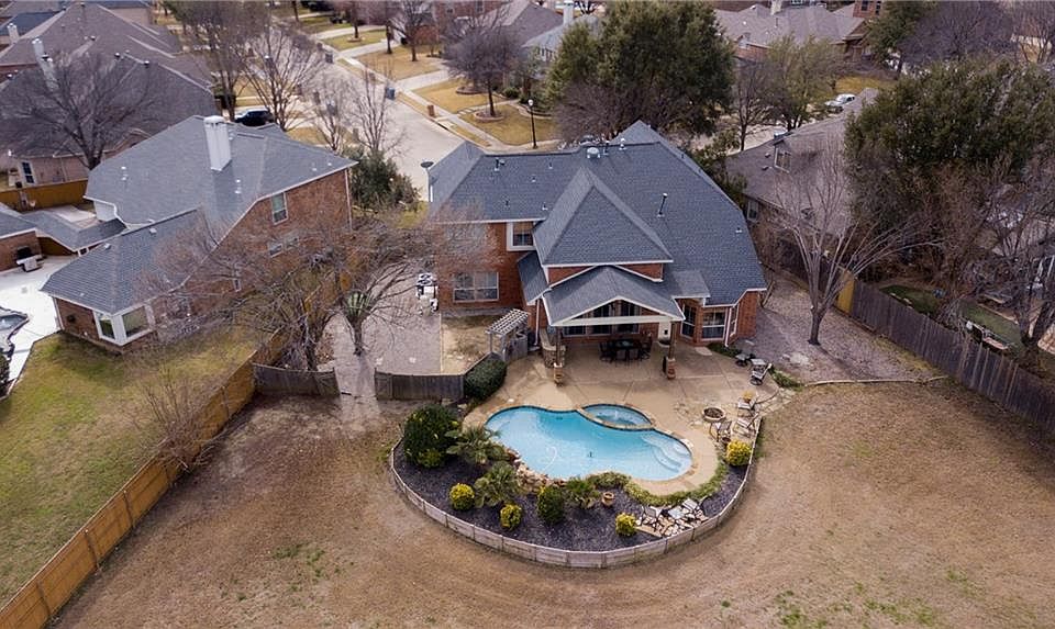 1st image of 2800 Tophill Ln