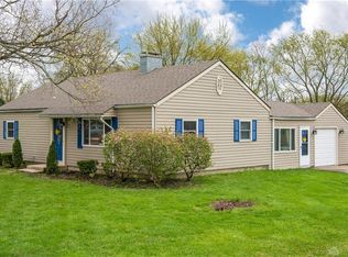 4181 White Oak Dr, Dayton, OH 45432