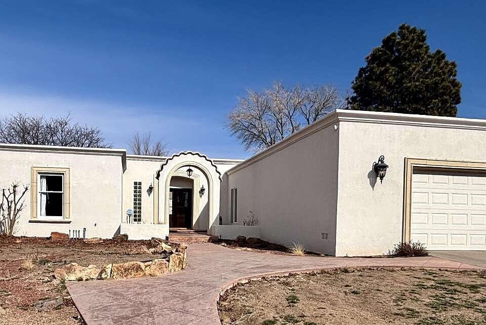 1st image of 7433 El Morro Rd NE