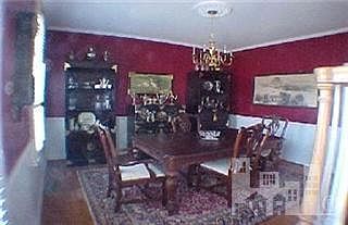 4th image of 923 Sheffield Drive