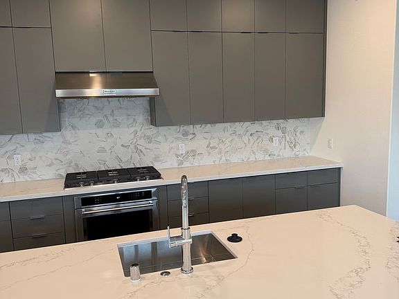 2nd image of 44862 S Grimmer Blvd Unit 405
