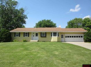 229 Snow Rdg, Le Sueur, MN 56058