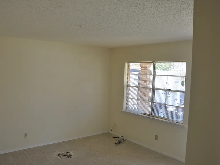 109 Ralph Dr — Photo 15