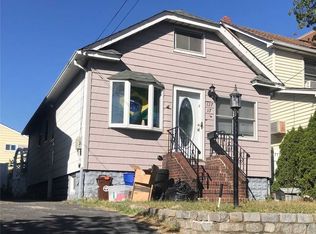 12717 9th Ave, College Point, NY 11356